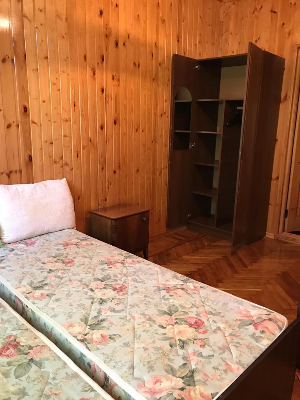 Гостевой Дом С Садом Gagry Exterior photo